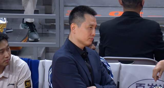 官方入口-领头羊内线双核受伤，辽宁队锁定季后赛，山东2连败后遭遇新难题